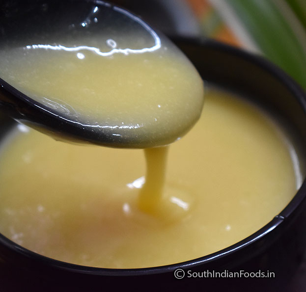 Heat sweet condensed milk in a pan, add grated paneer
