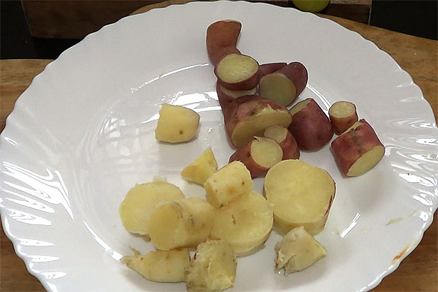 Peel off the sweet potato skin