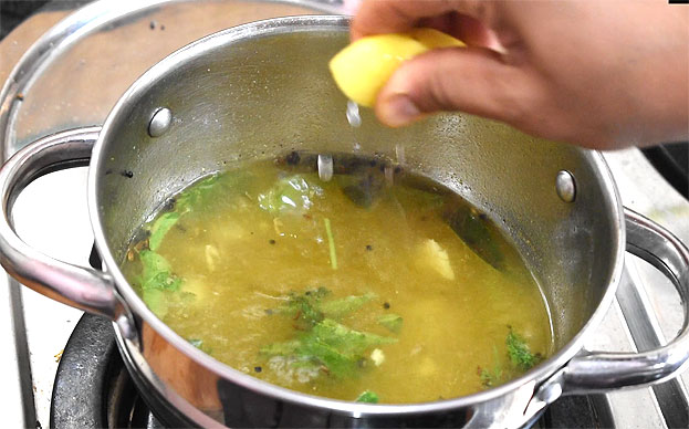 CUt off heat, add lemon juice