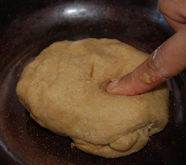 Dough ready, cover it & leave it for 20 min