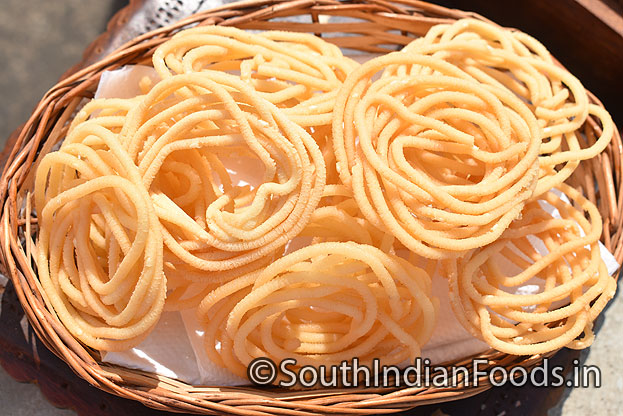Instant thenkuzhal murukku