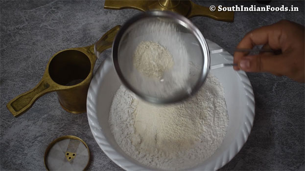 Instant thenkuzhal murukku recipe step 9