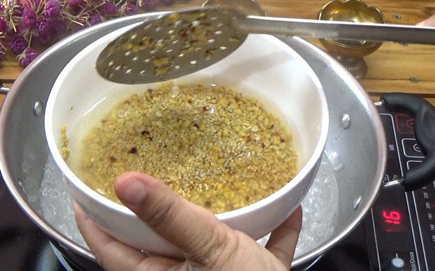 Add thinai moong dal mixture