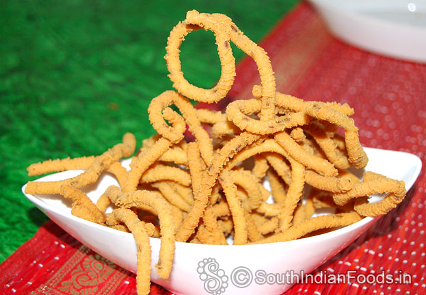 Foxtail millet murukku