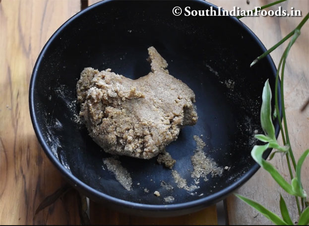 Urad dal Flaxseed Ladoo recipe step 14