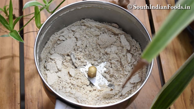 Urad dal Flaxseed Ladoo recipe step 8
