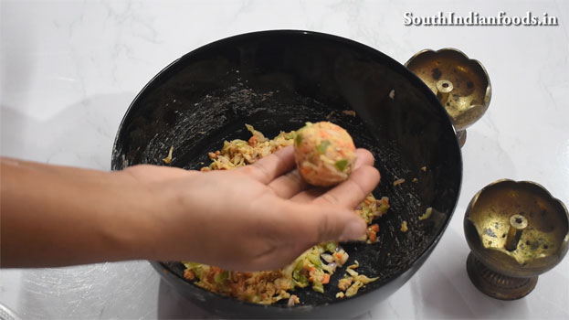 Veg manchurian balls gravy step 11