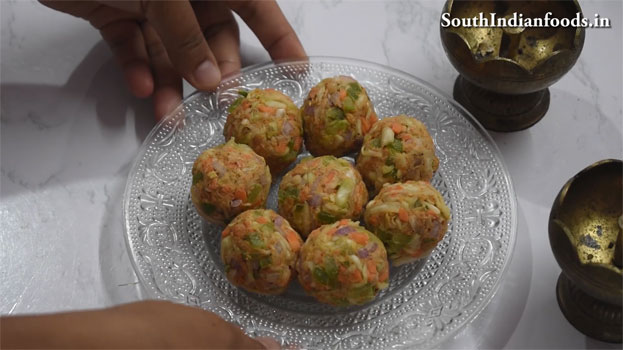 Veg manchurian balls gravy step 12