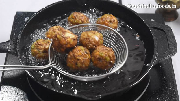 Veg manchurian balls gravy step 16