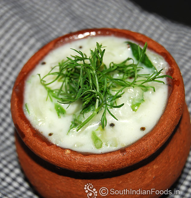 Cucumber raita