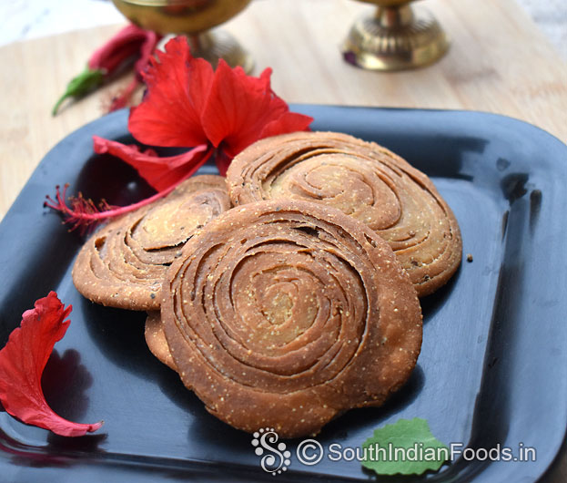 Perfect farsi puri snack