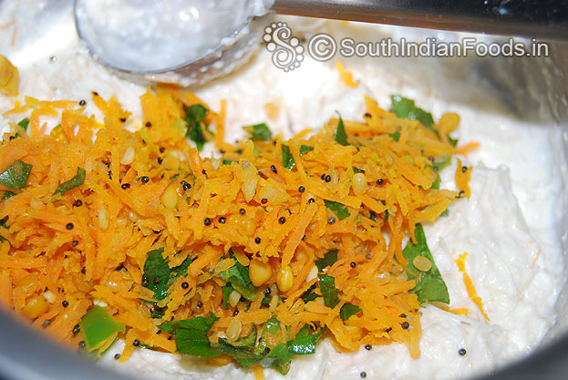 For seasoning:-Heat oil in a pan,add mustard seeds,,Bengal gram, urad dal, asafetida, green chilli, ginger, carrot, and curry leaves sauté gently. Then add seasoned ingredients to the semiya mixture mix well