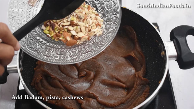 Godhumai karuppatti halwa step 21