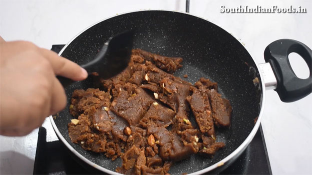 Godhumai karuppatti halwa step 23