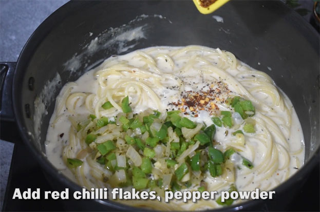 One pot white sauce pasta