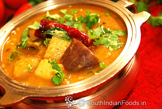 Mixed vegetable sambar