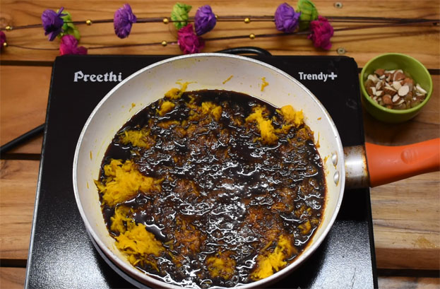 Yellow pumpkin jaggery halwa step 10