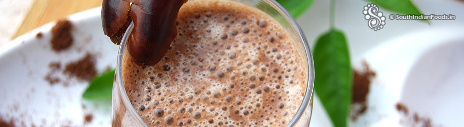 Dates banana smoothie