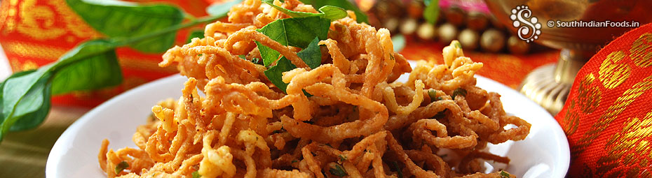 Noodles pakoda