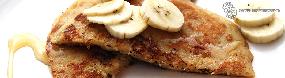 Wheat flour banana pancakes without eggs