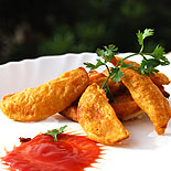 Aloo bajji / Potato pakora fritterss