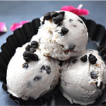 Banana chocolate chip ice cream