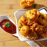 Crispy cauliflower pakoda