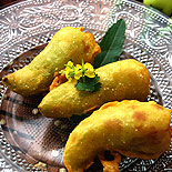 Milagai bajji/Potato stuffed chilli pakora