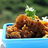 Pavakkai puli kootu / Tamarind bitter gourd dry curry