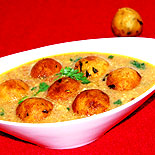 Raw banana kofta curry