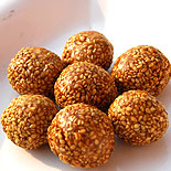 Sesame laddu