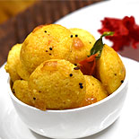 Tomato idli upma with mini idli