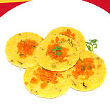 Vegetable cornmeal idli