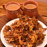 Crispy vegetable pakoda